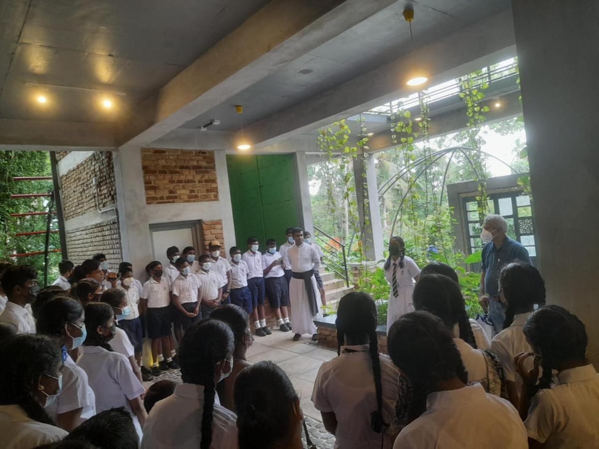 Ceylon Kingsmen Garden Hotel - Katunayake Negombo Kültér fotó