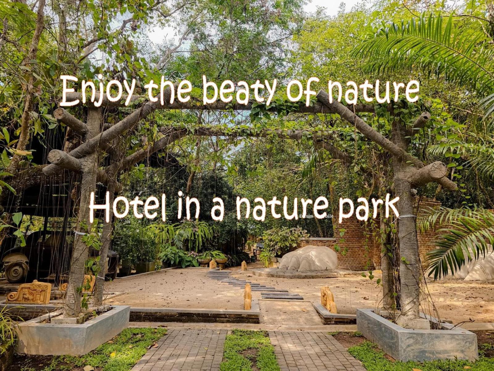 Ceylon Kingsmen Garden Hotel - Katunayake Negombo Kültér fotó